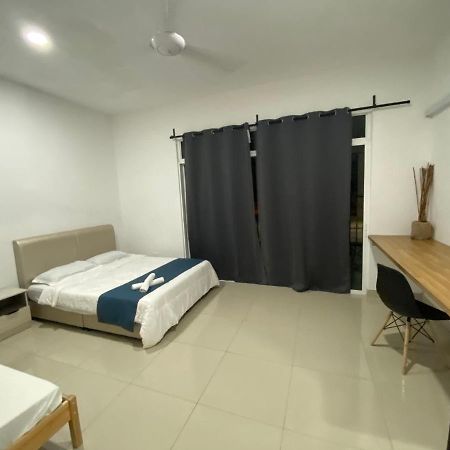 Desaru Happy Guest House D Exterior foto