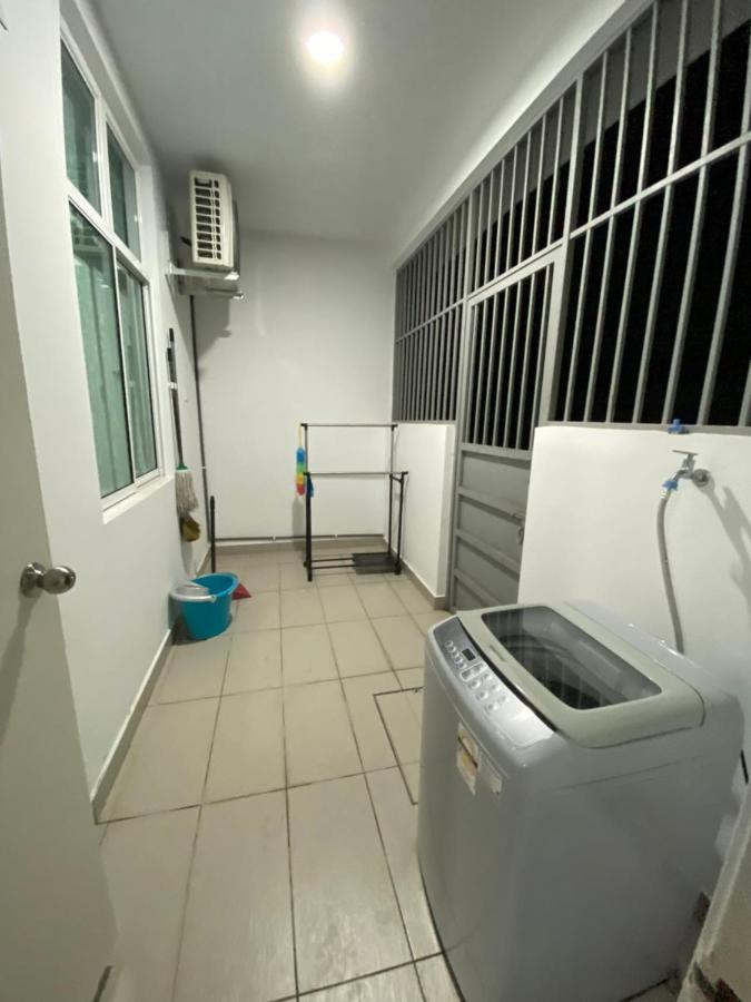 Desaru Happy Guest House D Exterior foto