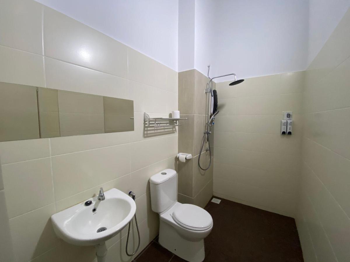 Desaru Happy Guest House D Exterior foto