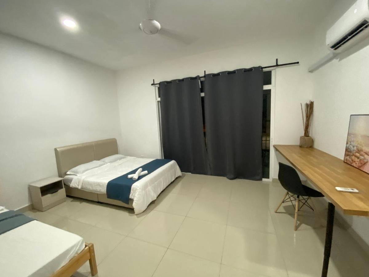 Desaru Happy Guest House D Exterior foto