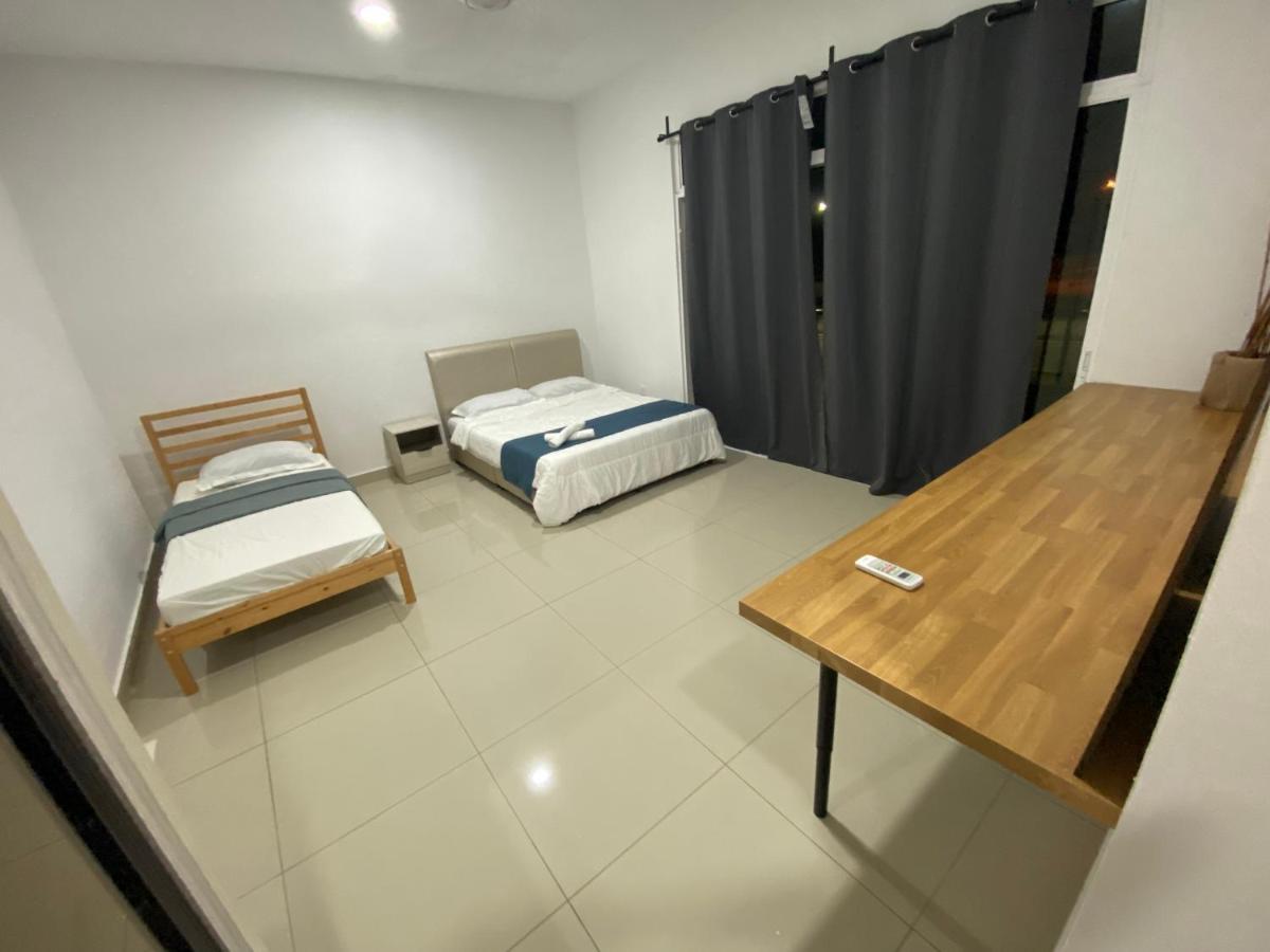 Desaru Happy Guest House D Exterior foto